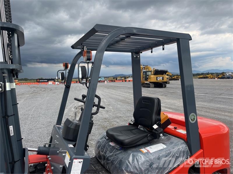 Heli CPC35-Q25K2 7700 lb Pneumatic Tire Montacargas (Si Другие складские механизмы