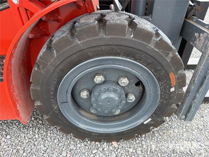 Heli CPC35-Q25K2 7700 lb Pneumatic Tire Montacargas (Si Інше