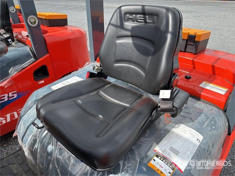 Heli CPC35-Q25K2 7700 lb Pneumatic Tire Montacargas (Si Інше