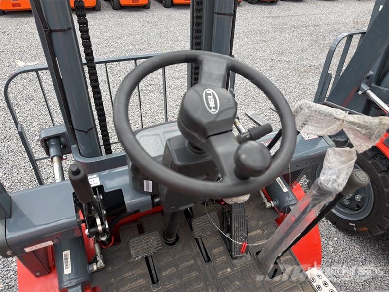 Heli CPC35-XC30K2 7700 lb Pneumatic Tire Montacargas (S Інше