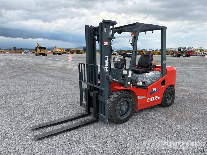 Heli CPC35-XC30K2 7700 lb Pneumatic Tire Montacargas (S Інше