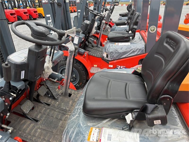 Heli CPC35-XC30K2 7700 lb Pneumatic Tire Montacargas (S Інше
