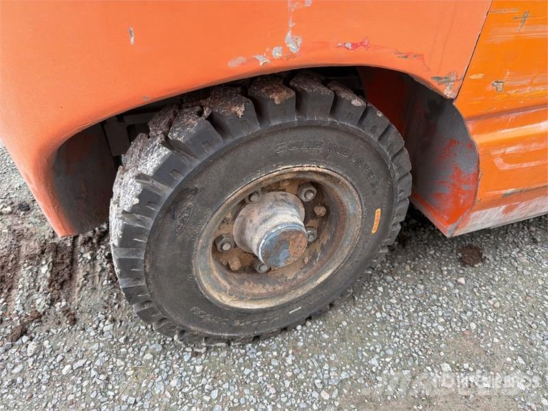 Heli CPCD40-M4K2 8800 lb Montacargas / Forklift Targoncák-Egyéb