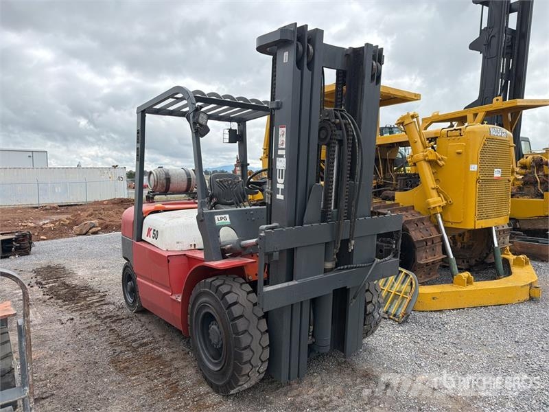 Heli CPYD50-KU2K2 11000 lb Pneumatic Tire Montacargas / Другие складские механизмы