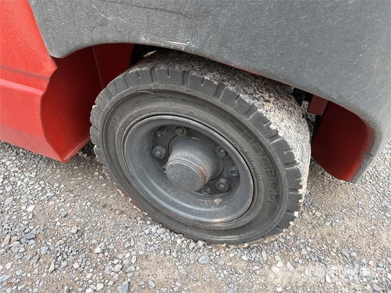 Heli CPYD50-KU2K2 11000 lb Pneumatic Tire Montacargas / Другие складские механизмы