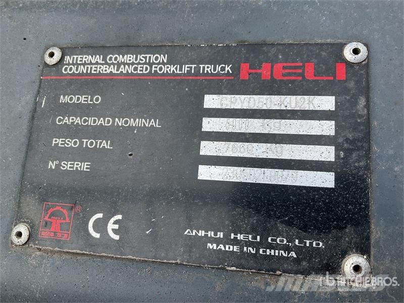 Heli CPYD50-KU2K2 11000 lb Pneumatic Tire Montacargas / Другие складские механизмы