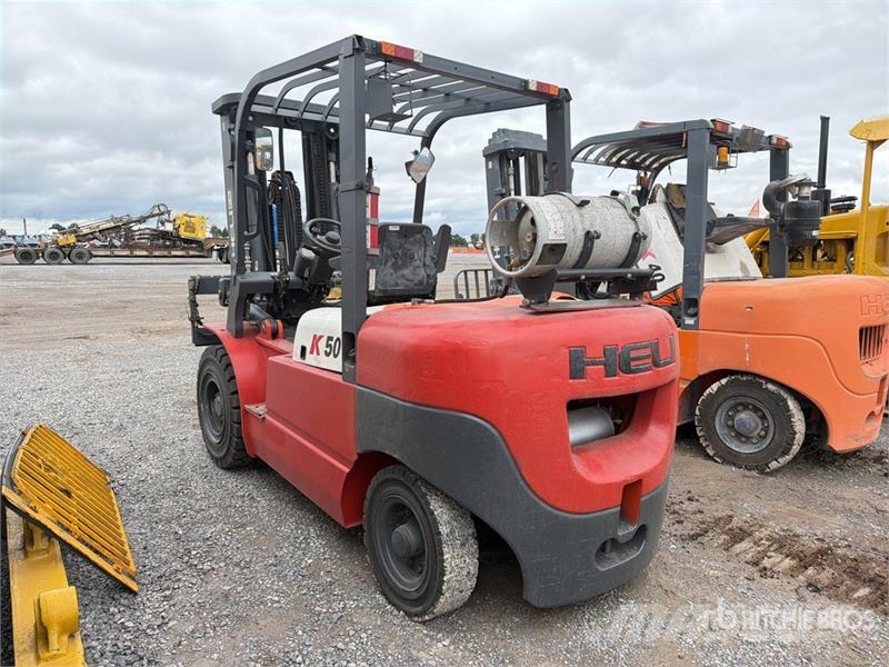 Heli CPYD50-KU2K2 11000 lb Pneumatic Tire Montacargas / Другие складские механизмы
