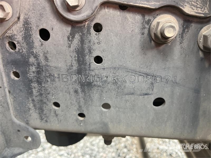 Hino 155 4x2 Camion con Caja Seca / Van Truck Furgons