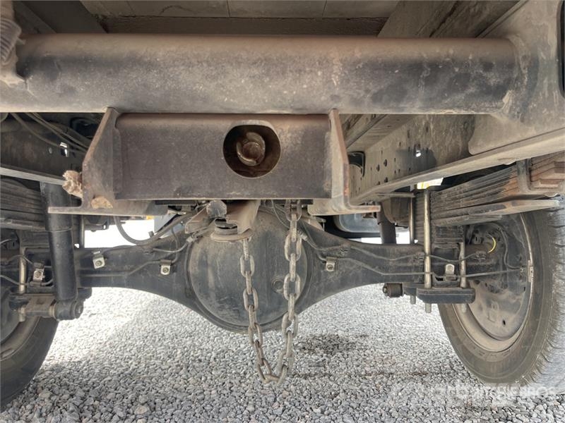 Hino 155 Camion con Caja Seca / Van Truck Tovornjaki zabojniki