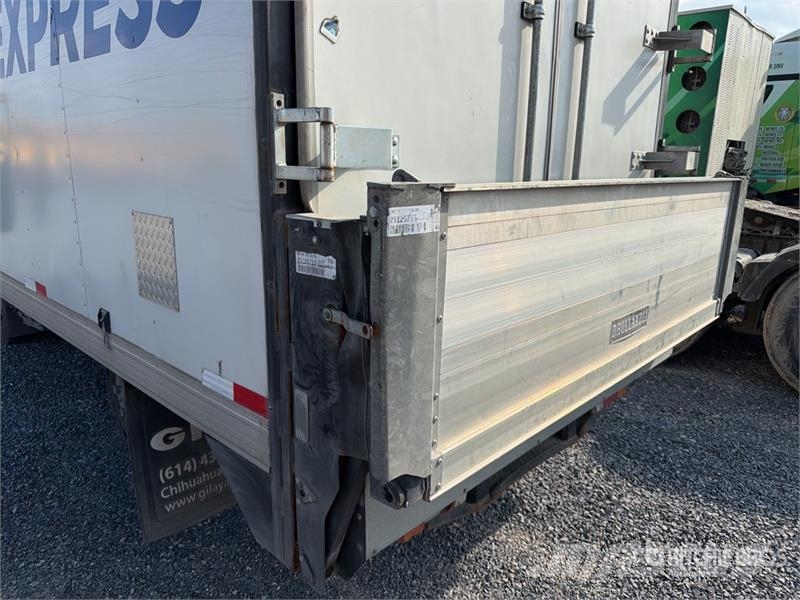 Hino Serie 300 Camion con Caja Seca / Van Truck Caminhões baú