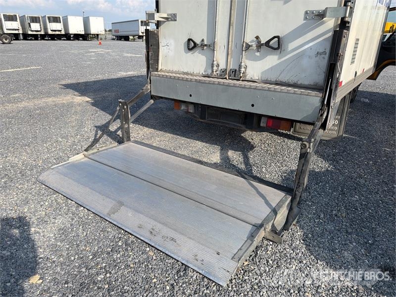 Hino Serie 300 Camion con Caja Seca / Van Truck Caminhões baú