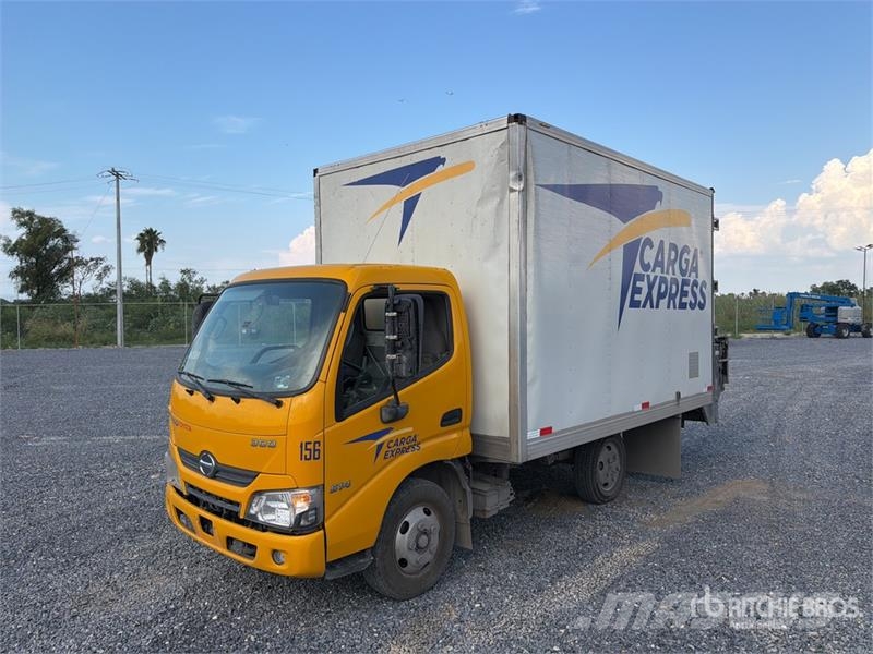 Hino Serie 300 Camion con Caja Seca / Van Truck Caminhões baú