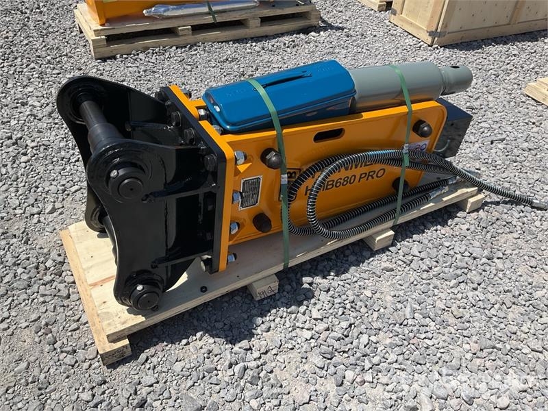 HMB 680PRO Martillo Hidraulico (Sin Usar) / Hydraulic Čekići