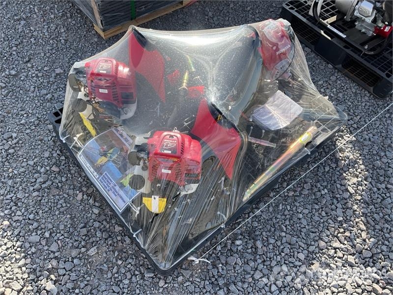Honda of (3)  Honda PV38-H Qty of Bcakpack Concrete Vibr Vibrationsgeräte