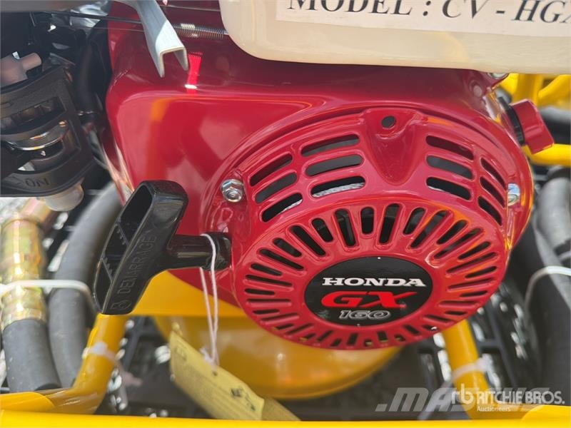 Honda of (4)  Honda CV-HGX Qty of Engine Concrete Vibrat دكاكات أفقية
