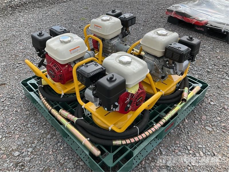 Honda of (4) Honda CV-HGX Lote de Vibradores de Concret دكاكات أفقية