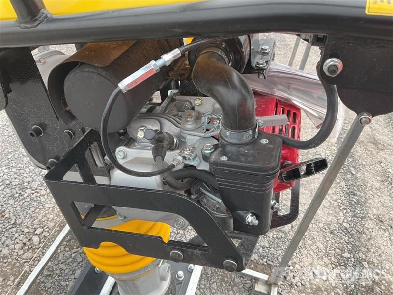 Honda RM85H Bailarina (Sin Usar) / Jumping Jack Tamper ( Трамбовщики