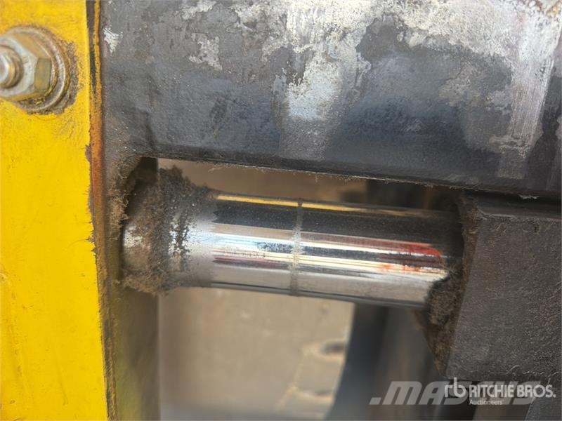 Hyster J80XN 7550 lb Montacargas Electrico / Electric For Електронавантажувачі