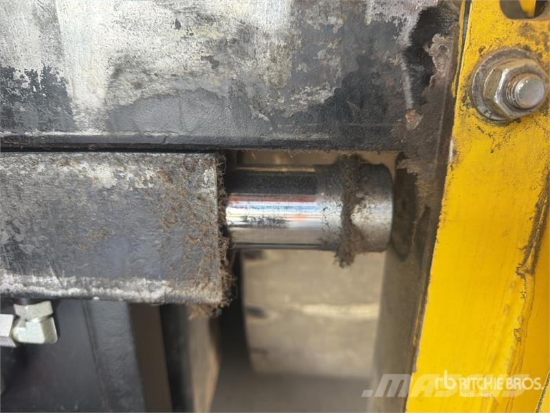 Hyster J80XN 7550 lb Montacargas Electrico / Electric For Електронавантажувачі