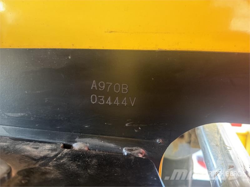 Hyster J80XN 7550 lb Montacargas Electrico / Electric For Електронавантажувачі