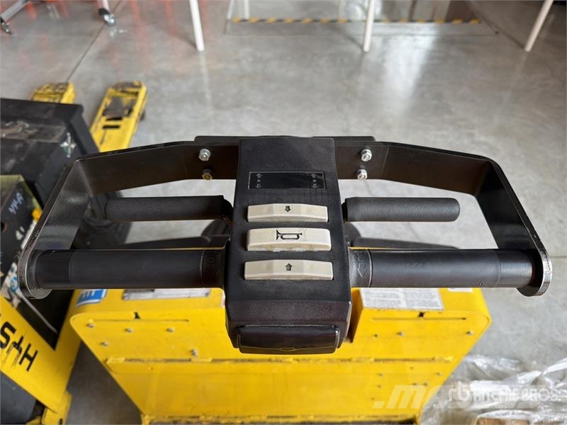 Hyster T5ZAC Remolcador Electrico / Electric Tow Tractor Električni viljuškari