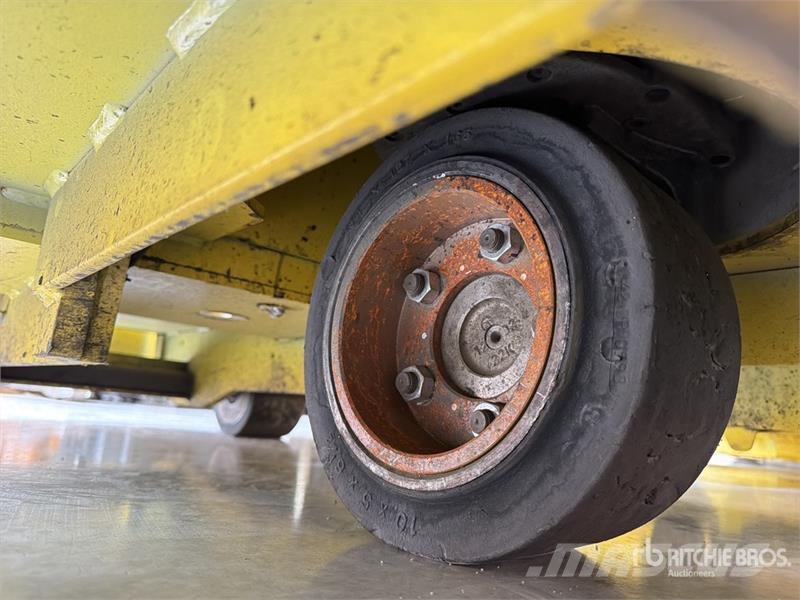 Hyster T5ZAC Remolcador Electrico / Electric Tow Tractor Električni viljuškari