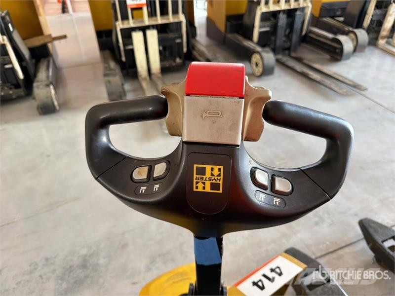 Hyster W452ZHD 4500 lb Montacargas de Patin / Pallet Jack Ruční paletový vozík