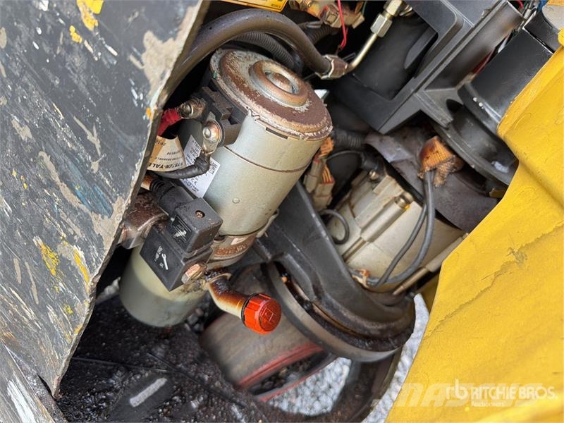 Hyster W452ZHD 4500 lb Montacargas de Patin / Pallet Jack Ročni paletnik