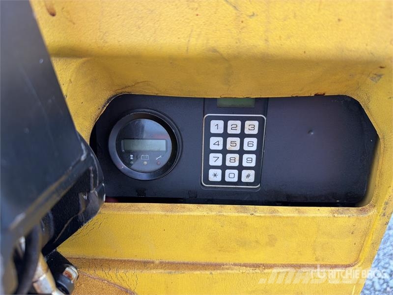 Hyster W452ZHD 4500 lb Montacargas de Patin / Pallet Jack Ročni paletnik