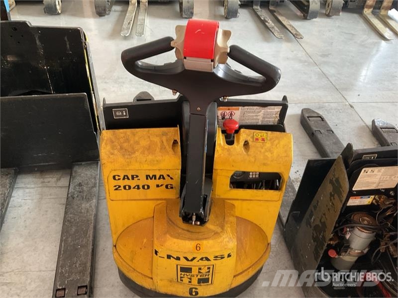 Hyster W452ZHD 4500 lb Electric Montacargas de Patin / Pa Kahvelkäru