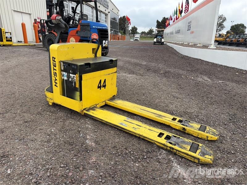 Hyster W60Z 6000 lb Montacargas de Patin / Pallet Jack Ručni paletar