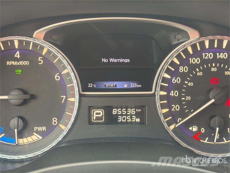 Infiniti QX60 2WD Hybrid Camioneta / SUV Automobily