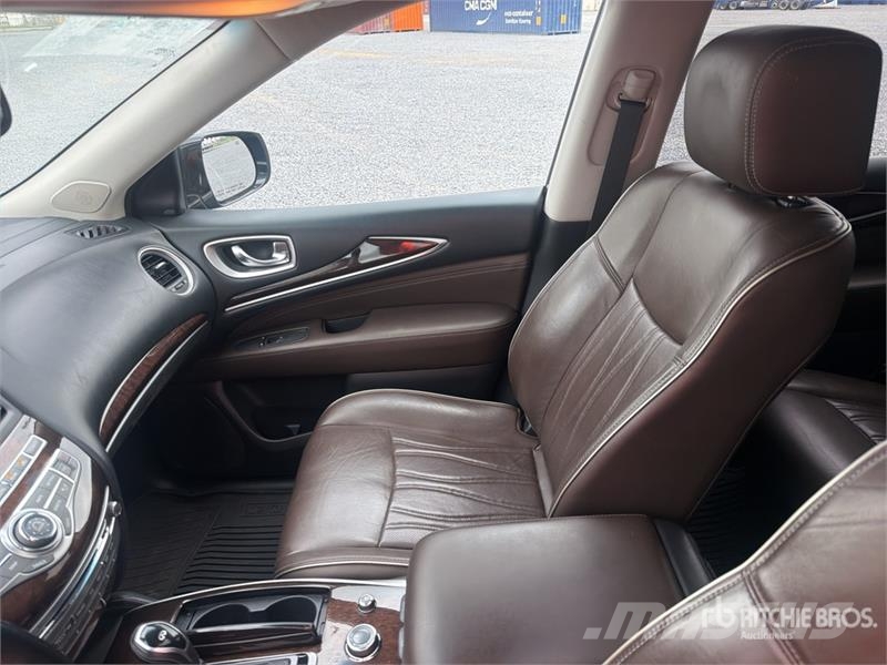 Infiniti QX60 2WD Hybrid Camioneta / SUV Automobily