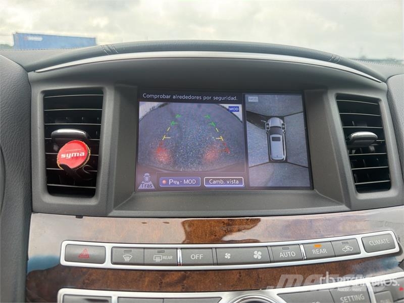 Infiniti QX60 2WD Hybrid Camioneta / SUV Automobily
