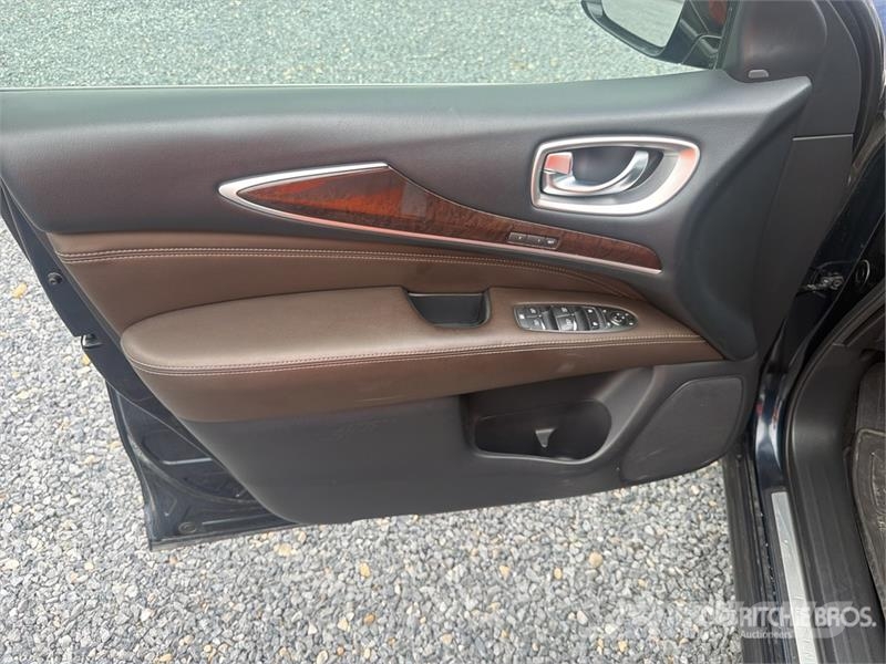 Infiniti QX60 2WD Hybrid Camioneta / SUV Automobily