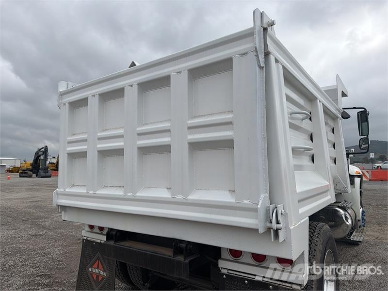 International 4400 Pašizgāzējs