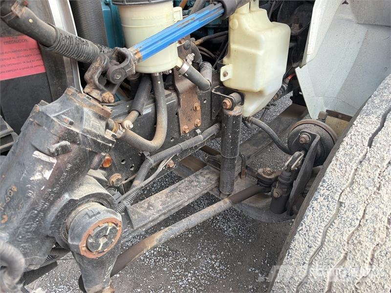 International 4400 SBA Kabine i unutrašnjost