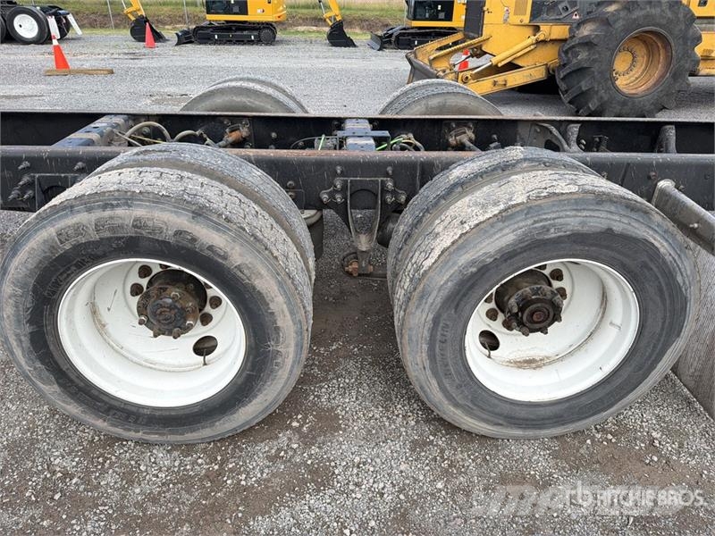 International 4400 SBA Kabine i unutrašnjost