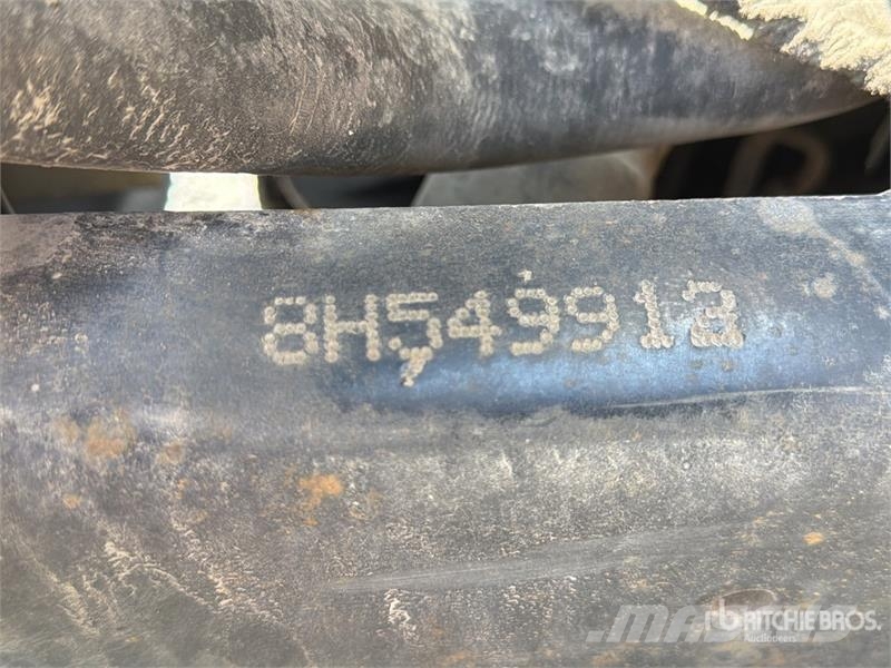 International 500E2 34000 lb Straight Boom on International 4200 Vlakke laadvloer met kraan