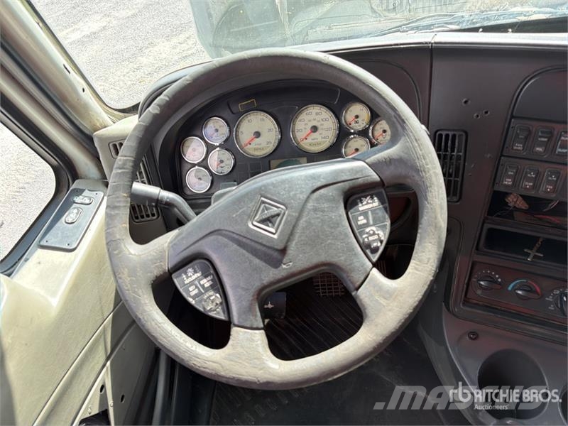 International 6x4 T/A Sleeper Truck Tractor Sattelzugmaschinen