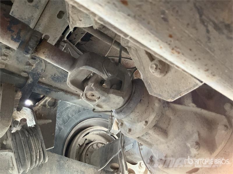 International 7600 Veepaagiga autod