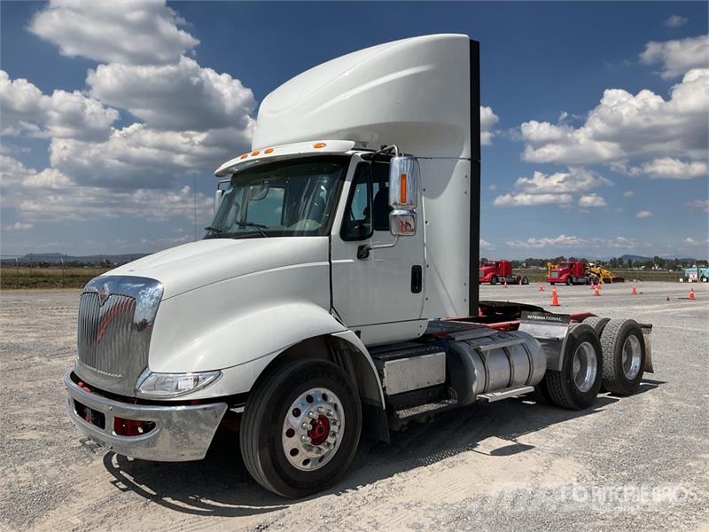International 8600 Tractor Units