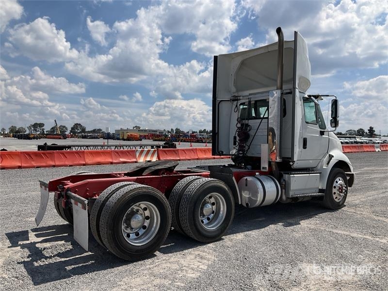 International 8600 Tractor Units