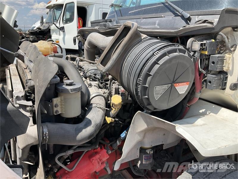 International 8600 Tractor Units