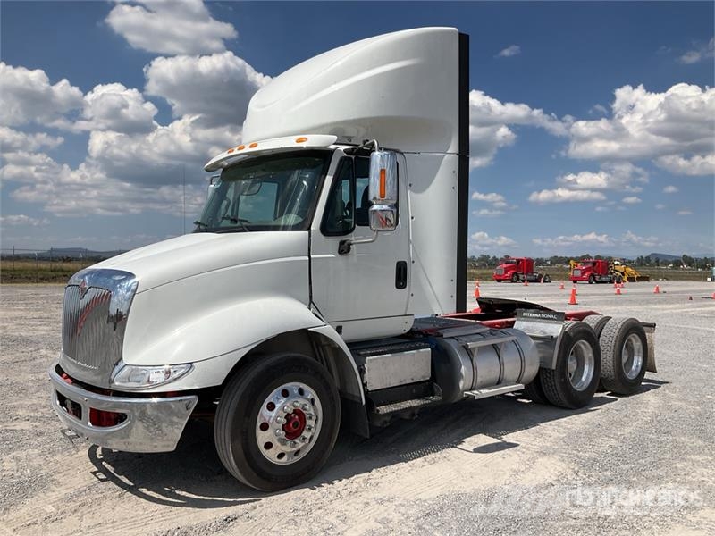 International 8600 Tractor Units