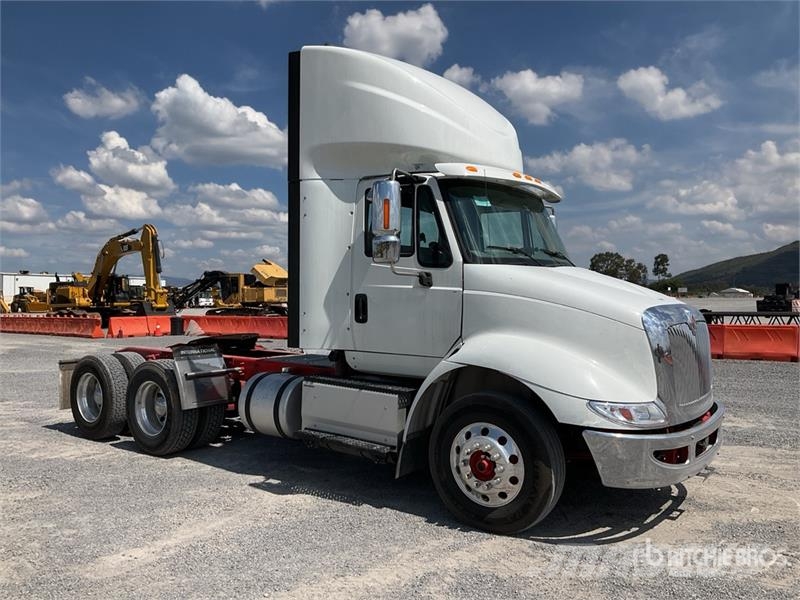 International 8600 Tractor Units
