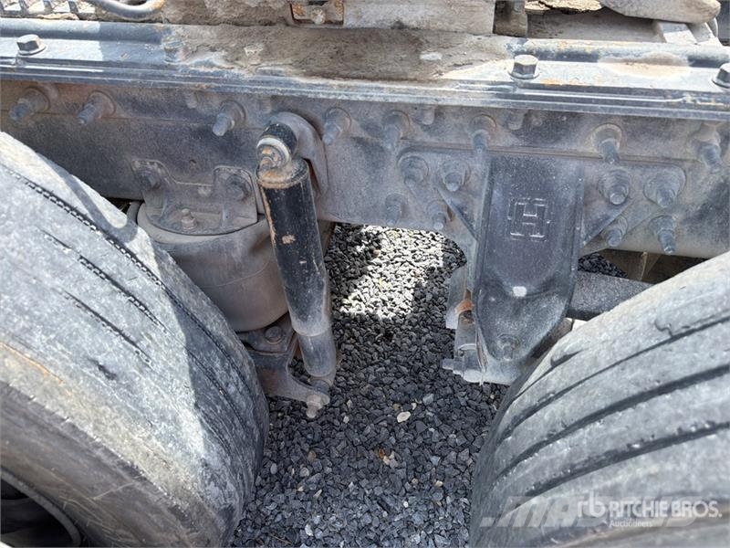 International 9200i Sattelzugmaschinen