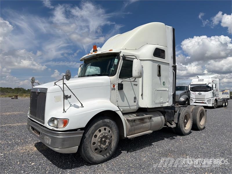 International 9200i Tractor Units