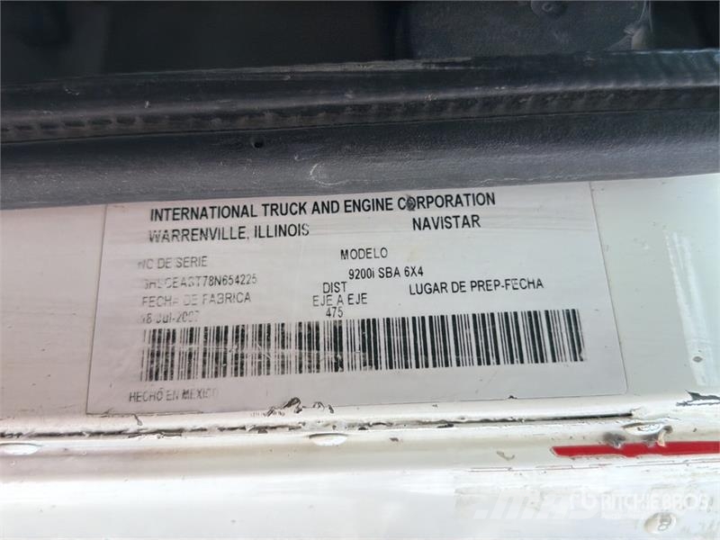 International 9200i Sattelzugmaschinen