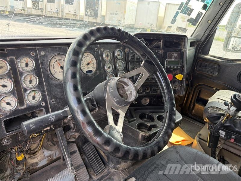 International 9200i Sattelzugmaschinen